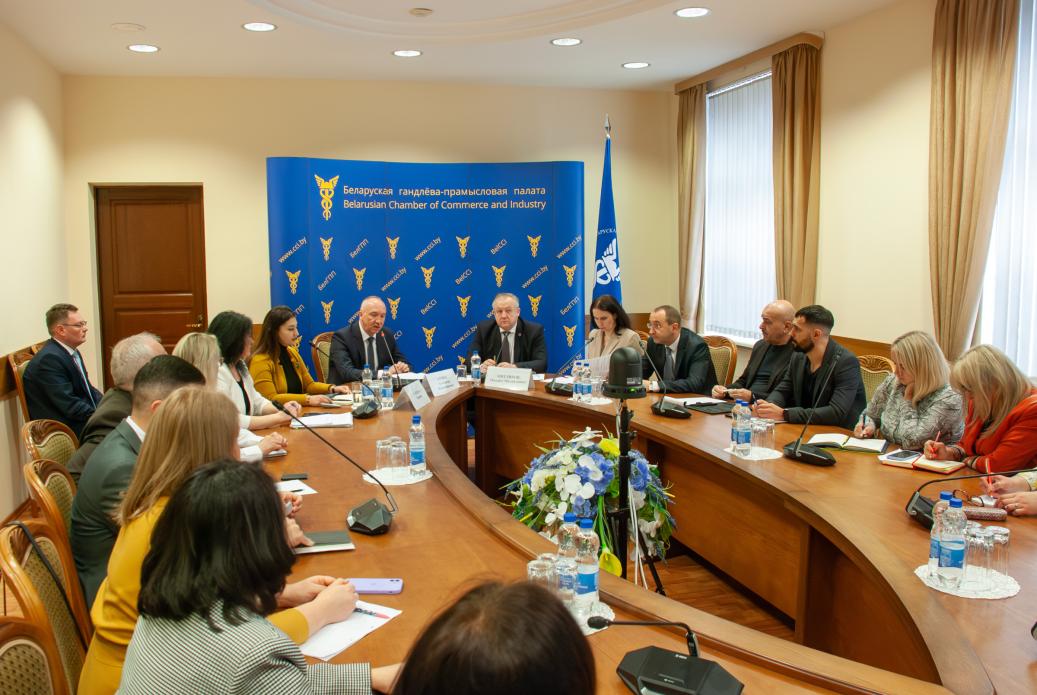 Presentation of the opportunities for cooperation with the Armenia-Iran Business and Development Company (AIBDC) and participation in the Iranian Trade Center in Yerevan project